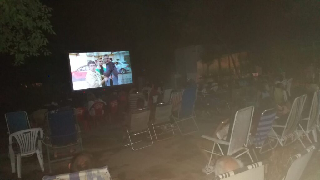 Cine a la fresca